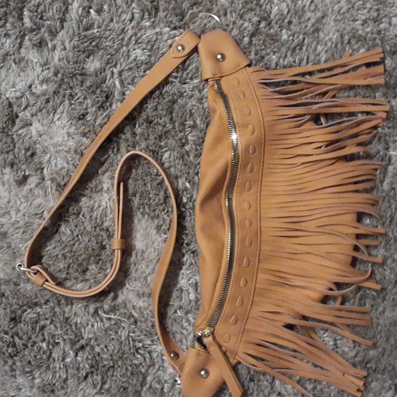 brand new fringe sling bag ( fanny pack ) I have one and I use as sling bag. - Picture 2 of 6